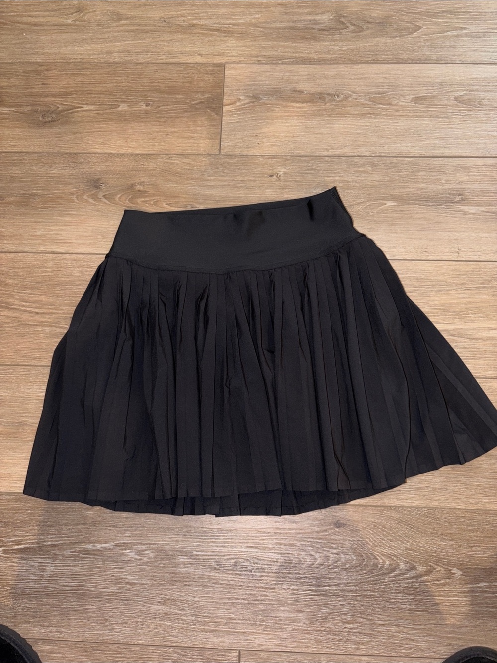 Black Pleated A-Line Women's Skirt. worn once. Large